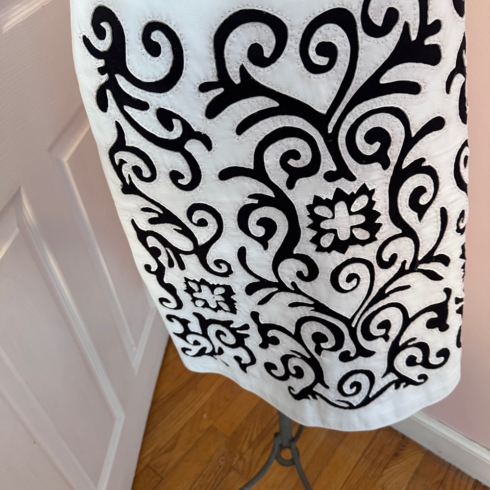 Vintage genuine leather black and white Floral Midi Skirt